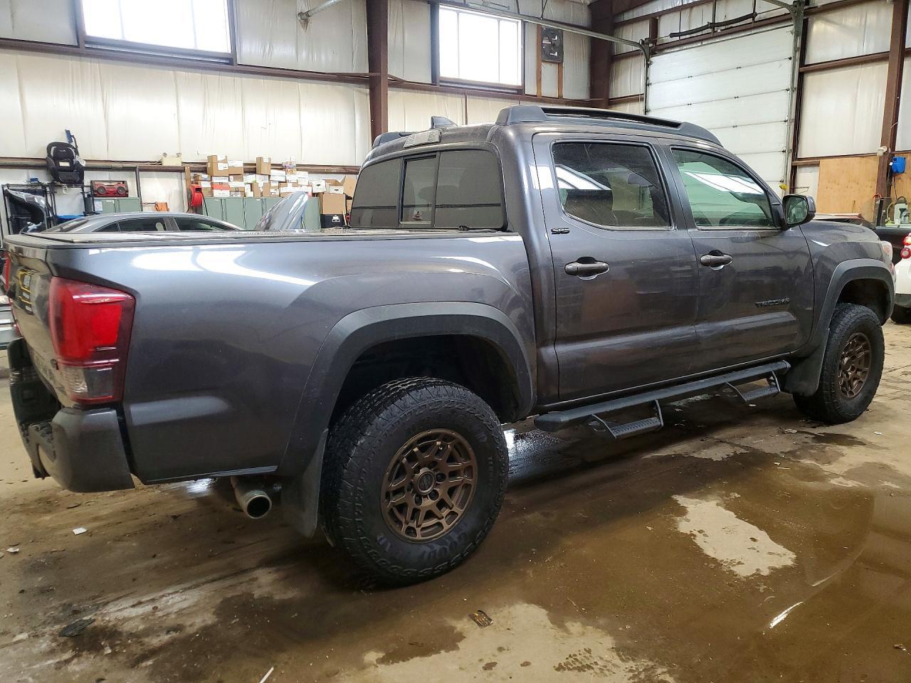 2023 Toyota Tacoma Double Cab - Фото 3