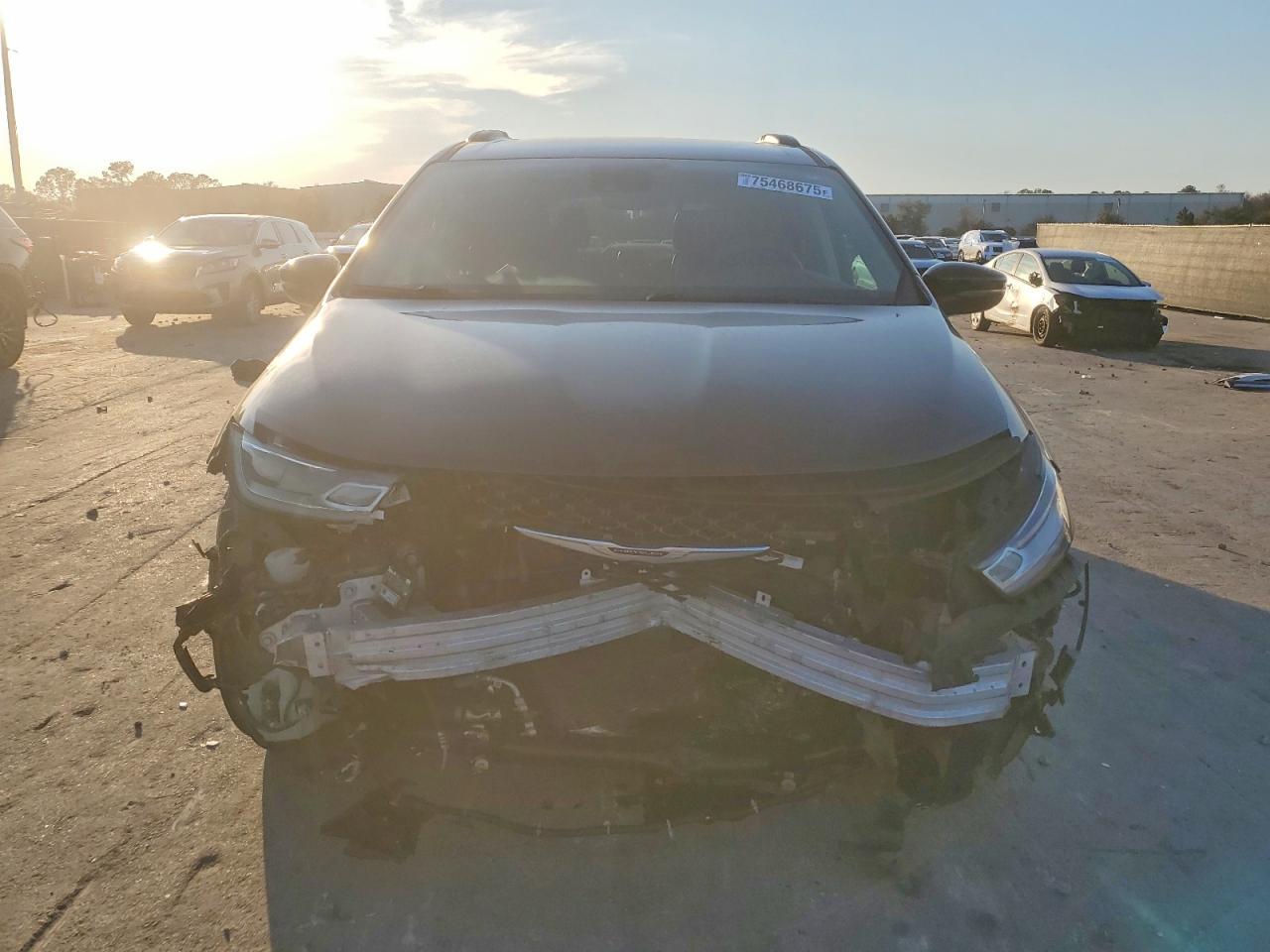 2022 Chrysler Pacifica Touring L - Image 5