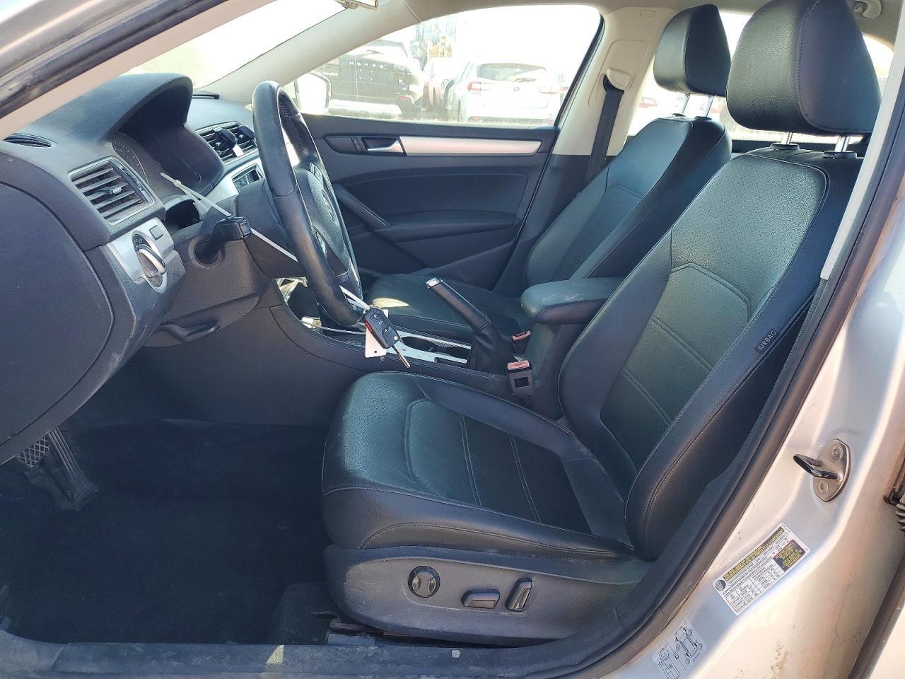 2013 Volkswagen Passat Se - Фото 7