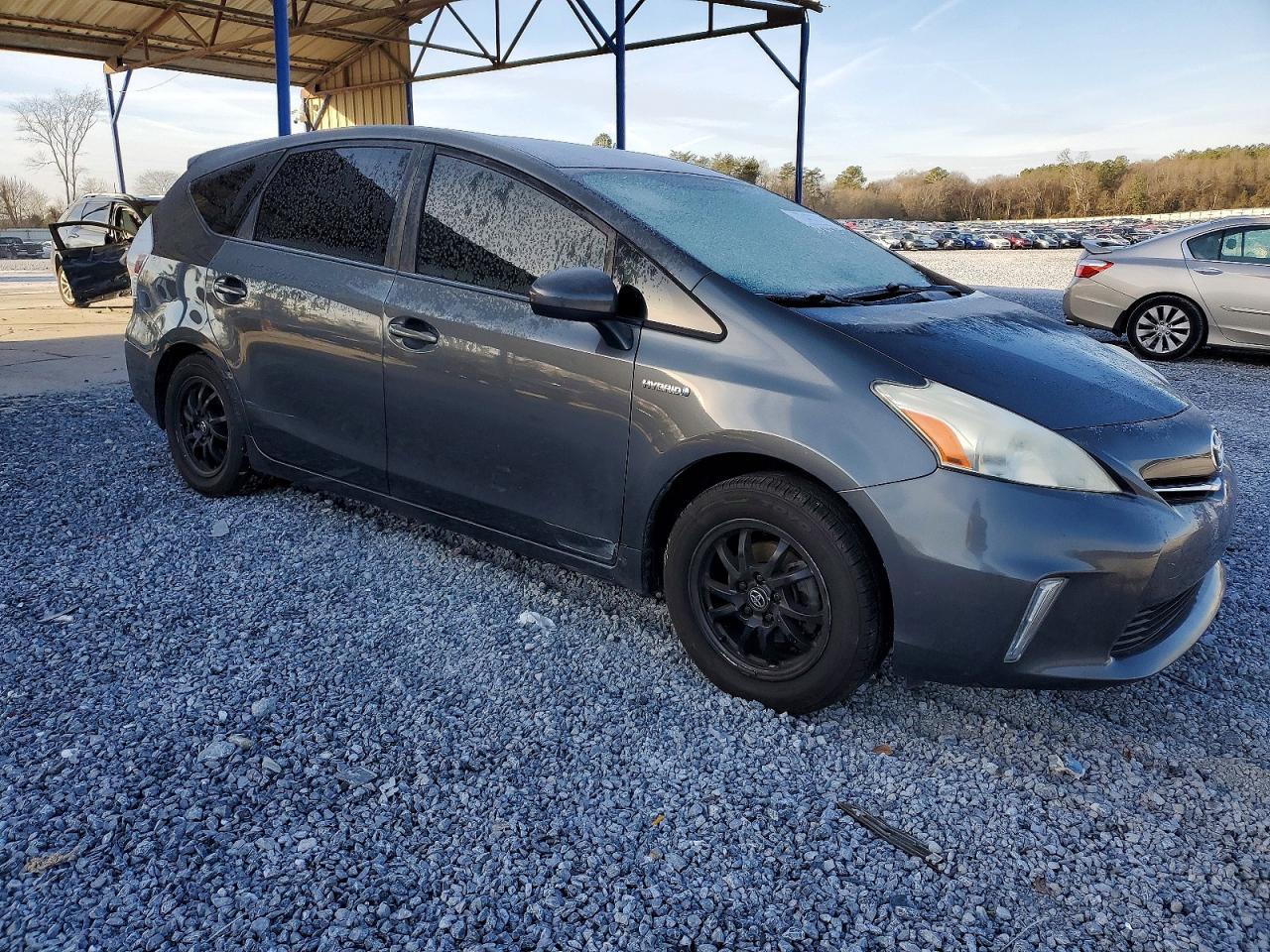 2013 Toyota Prius V - Фото 4