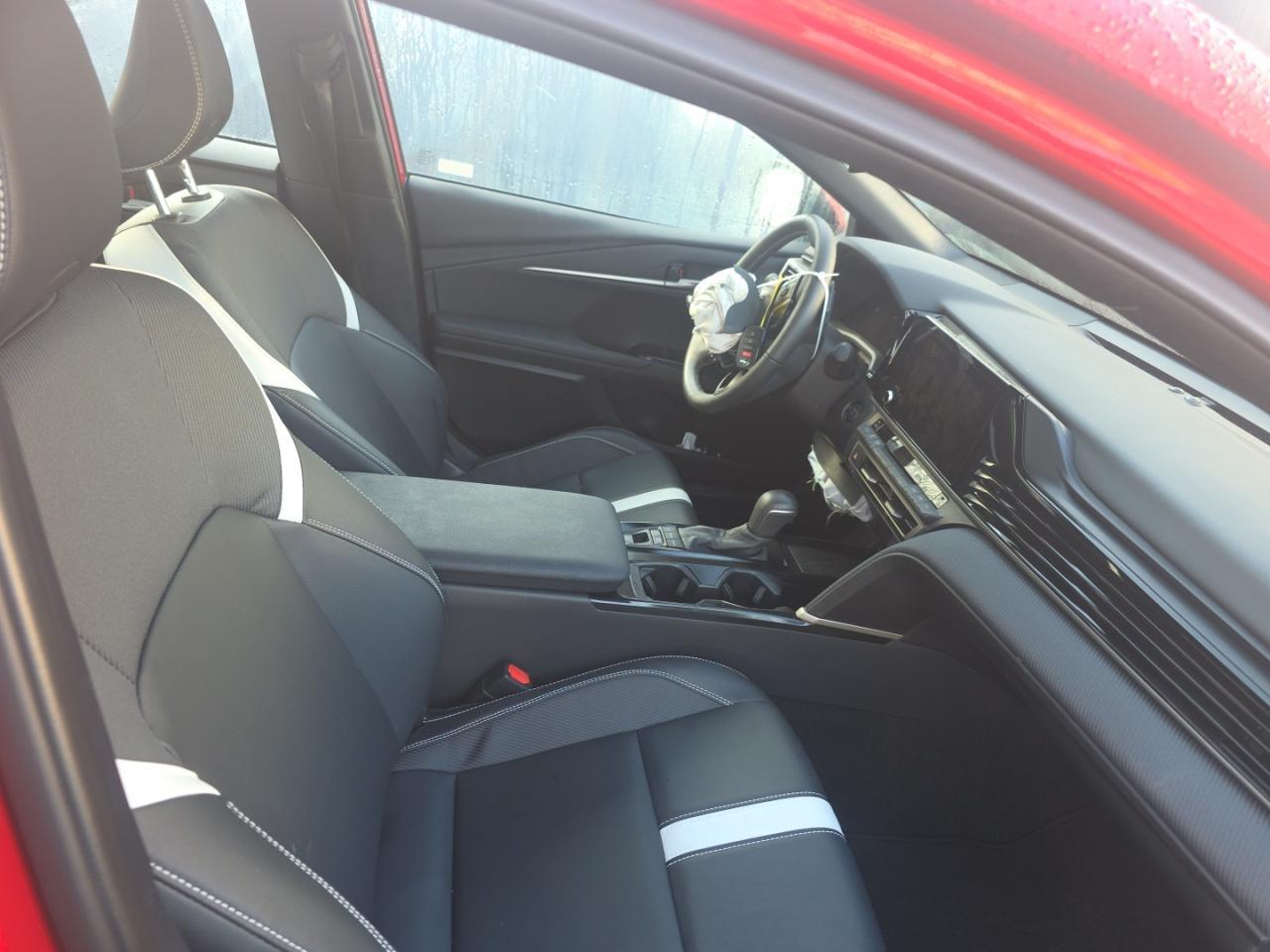 2025 Toyota Camry Xse - Image 5