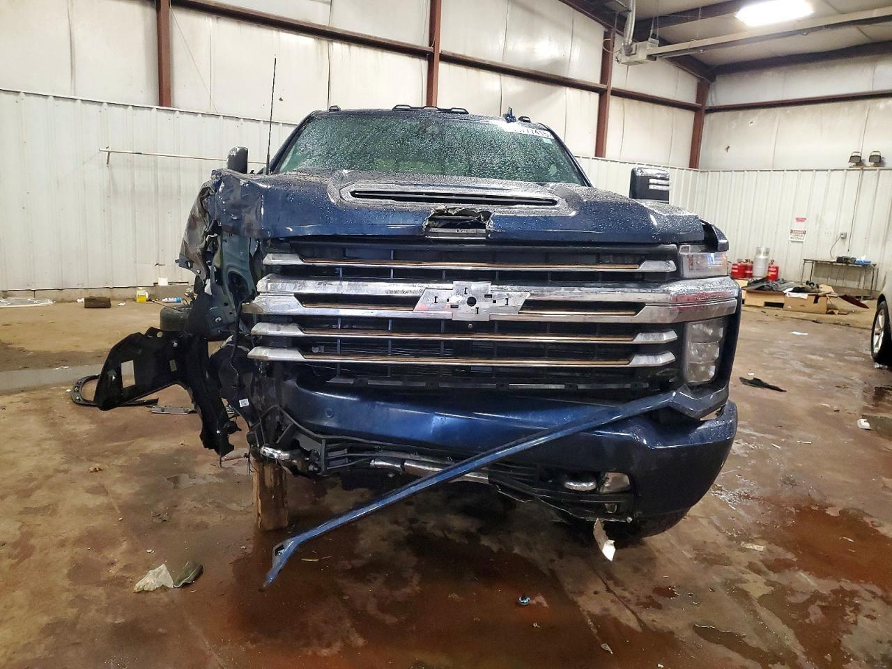 2023 Chevrolet Silverado K3500 High Country - Image 5
