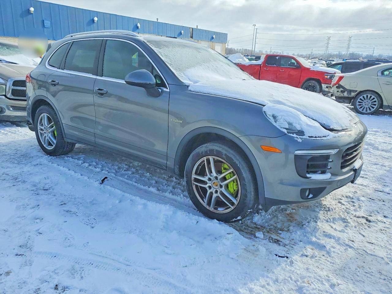 2017 Porsche Cayenne Hybrid Platinum Awd - Image 4