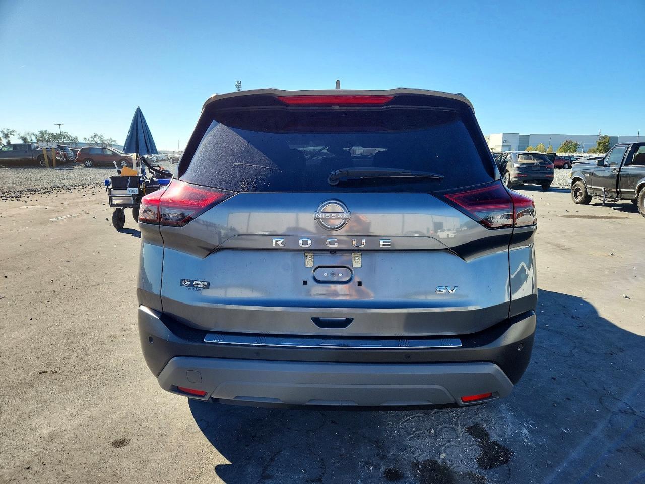 2022 Niss Rogue Sv - Image 6