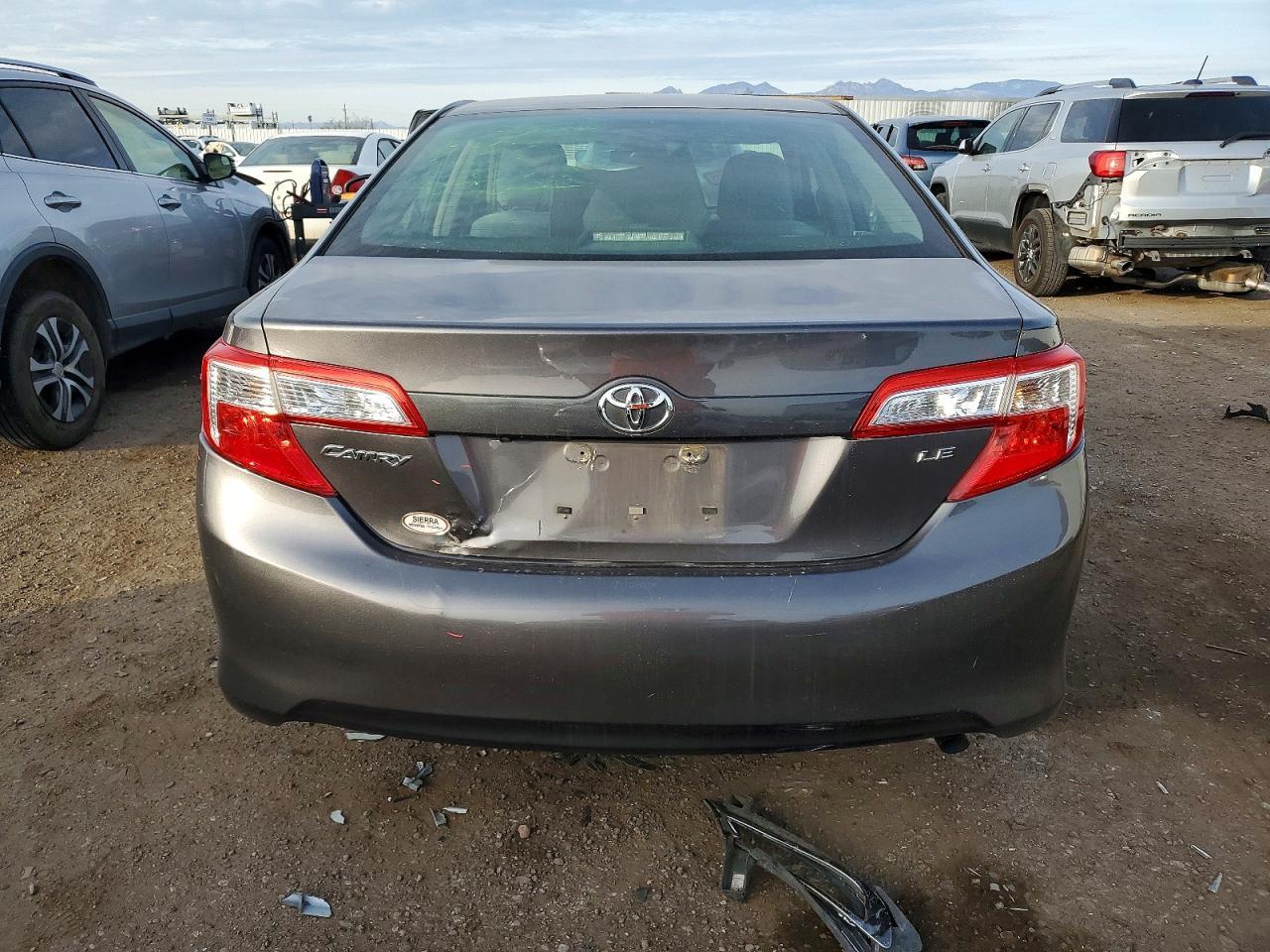 2014 Toyota Camry Le - Image 6