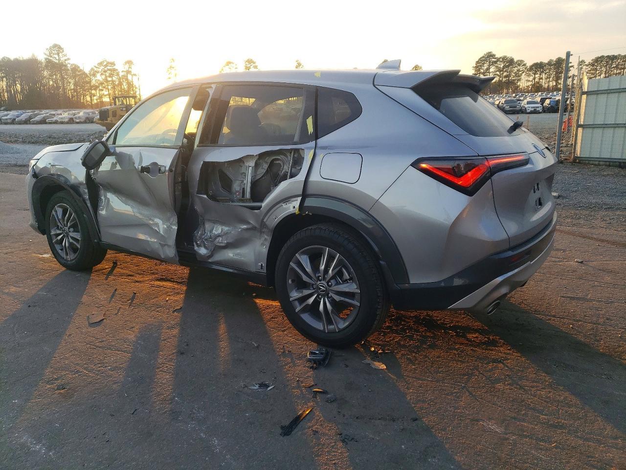 2025 Acura Adx - Фото 2