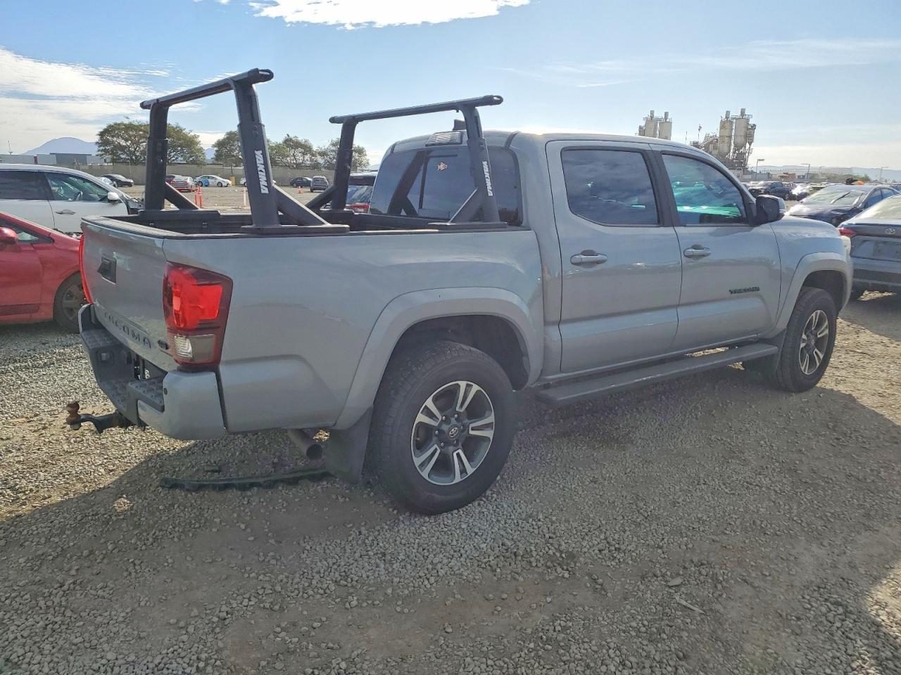 2019 Toyota Tacoma Double Cab - Image 3