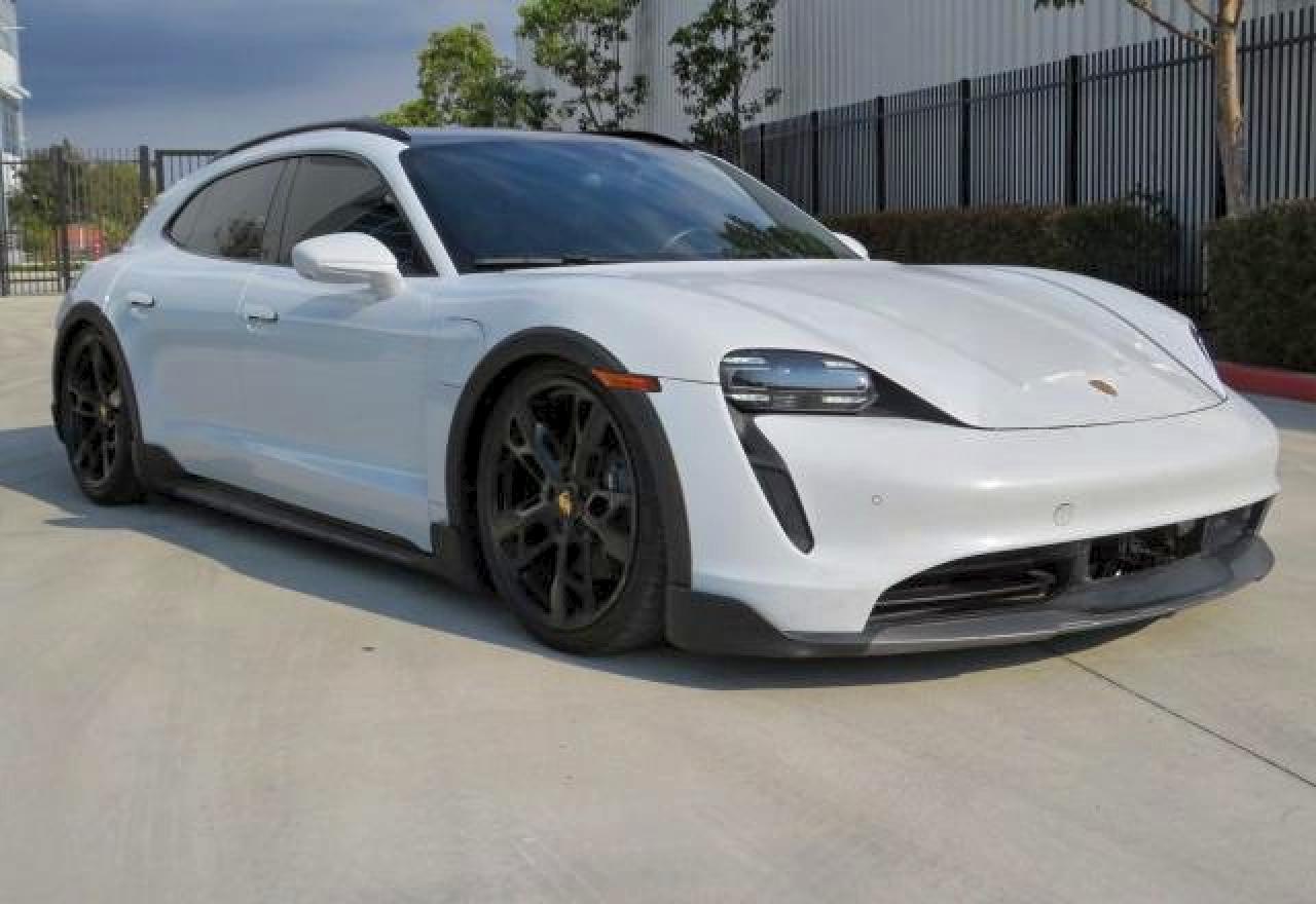 2022 Porsche Taycan Cross Turismo 4