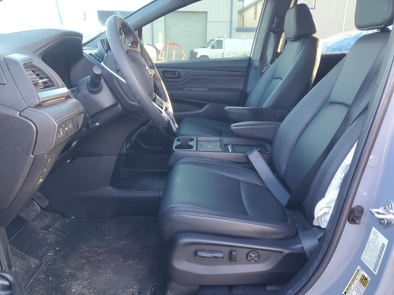 2025 Honda Odyssey Sport-L - Фото 7