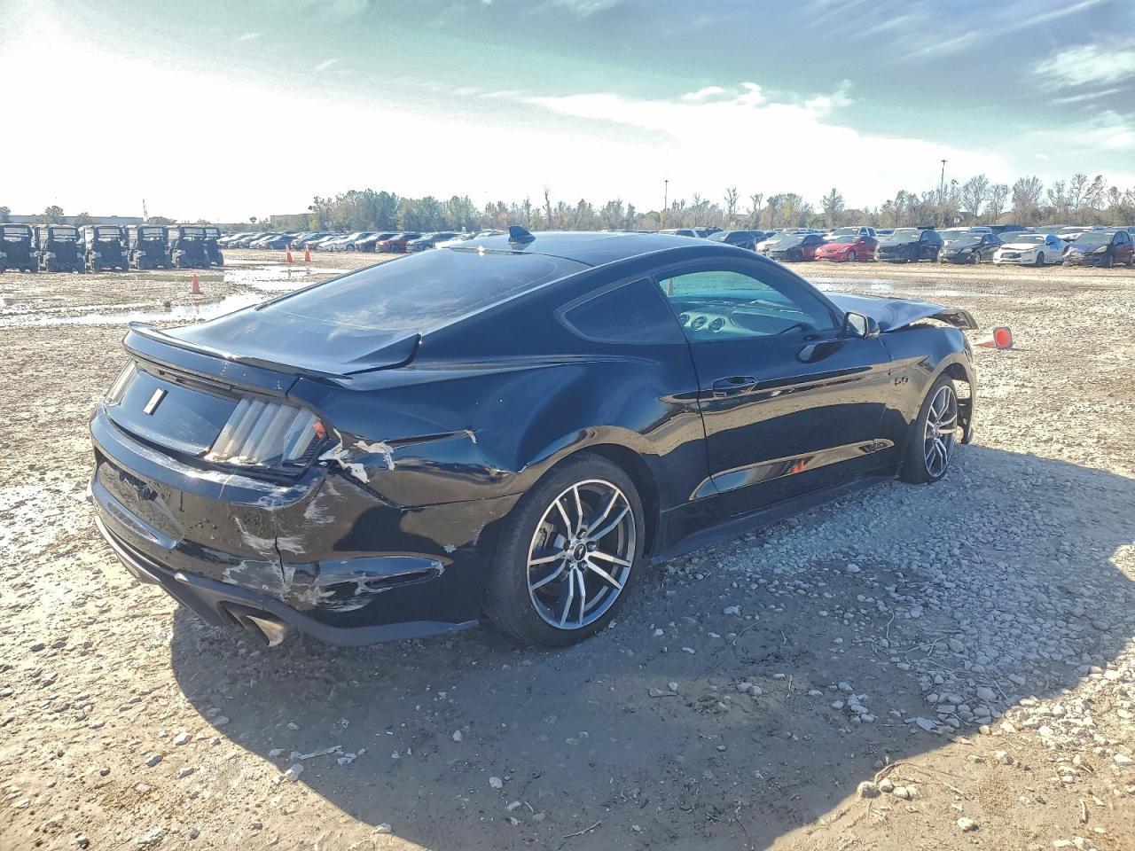 2021 Ford Mustang Gt - Image 3