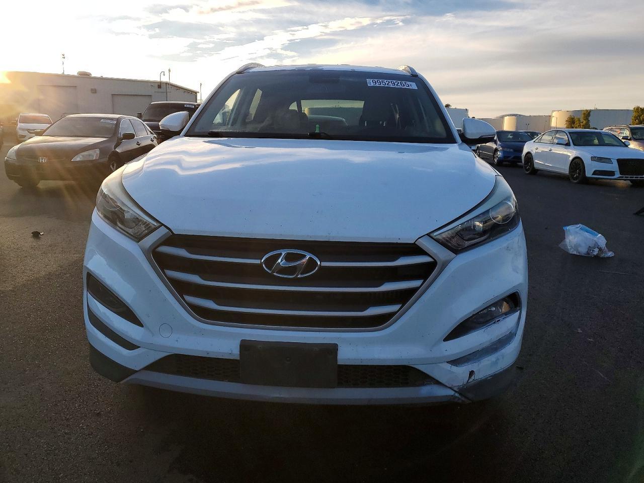 2017 Hyundai Tucson Limited - Image 5