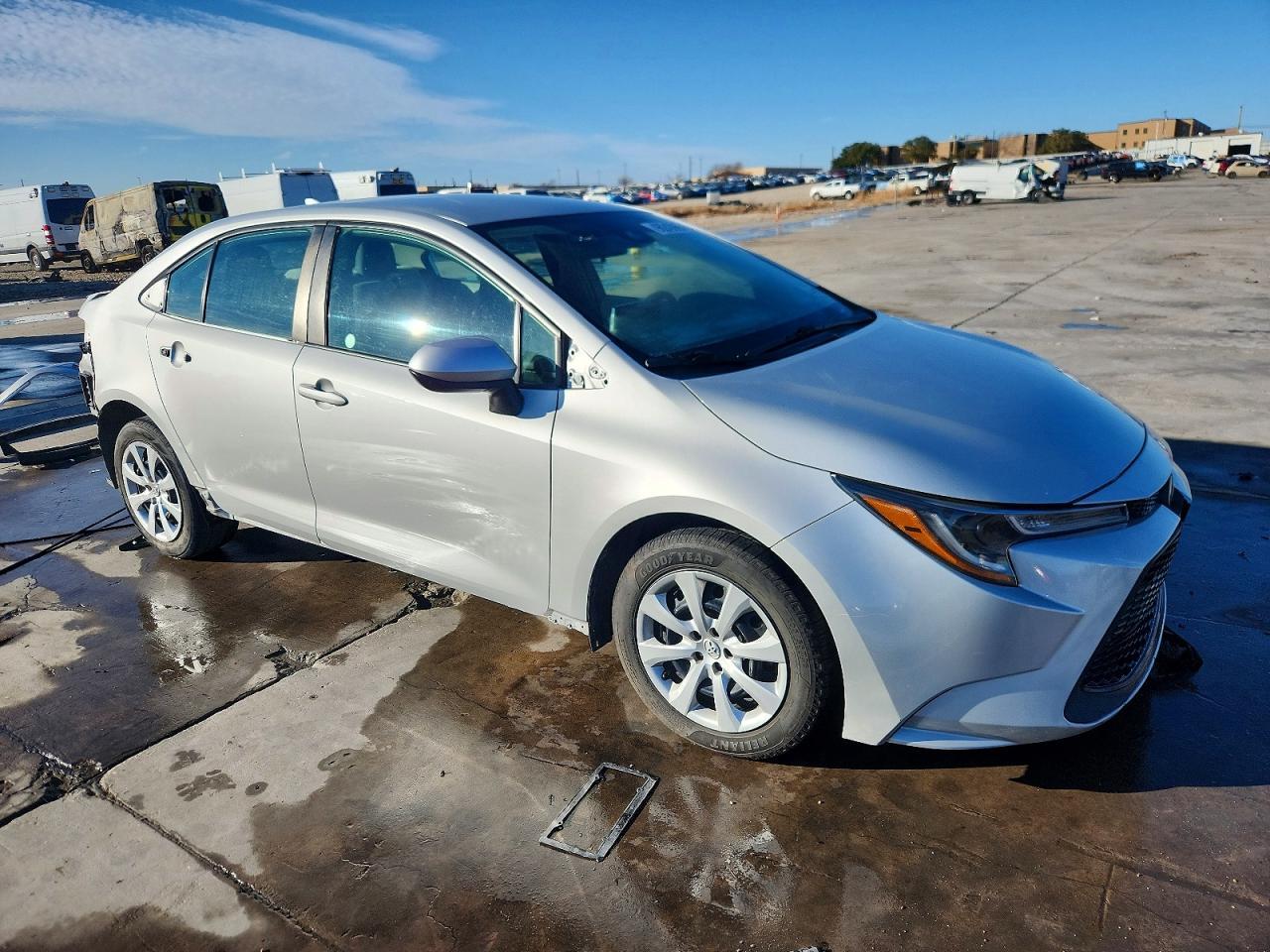 2021 Toyota Corolla Le - Фото 4