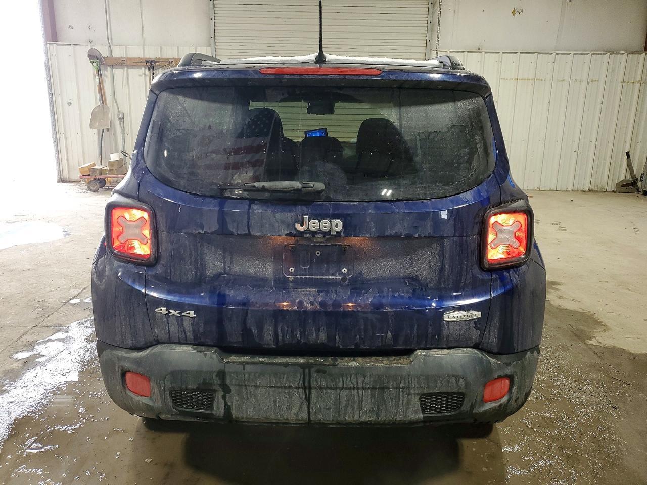 2017 Jeep Renegade Latitude - Image 6