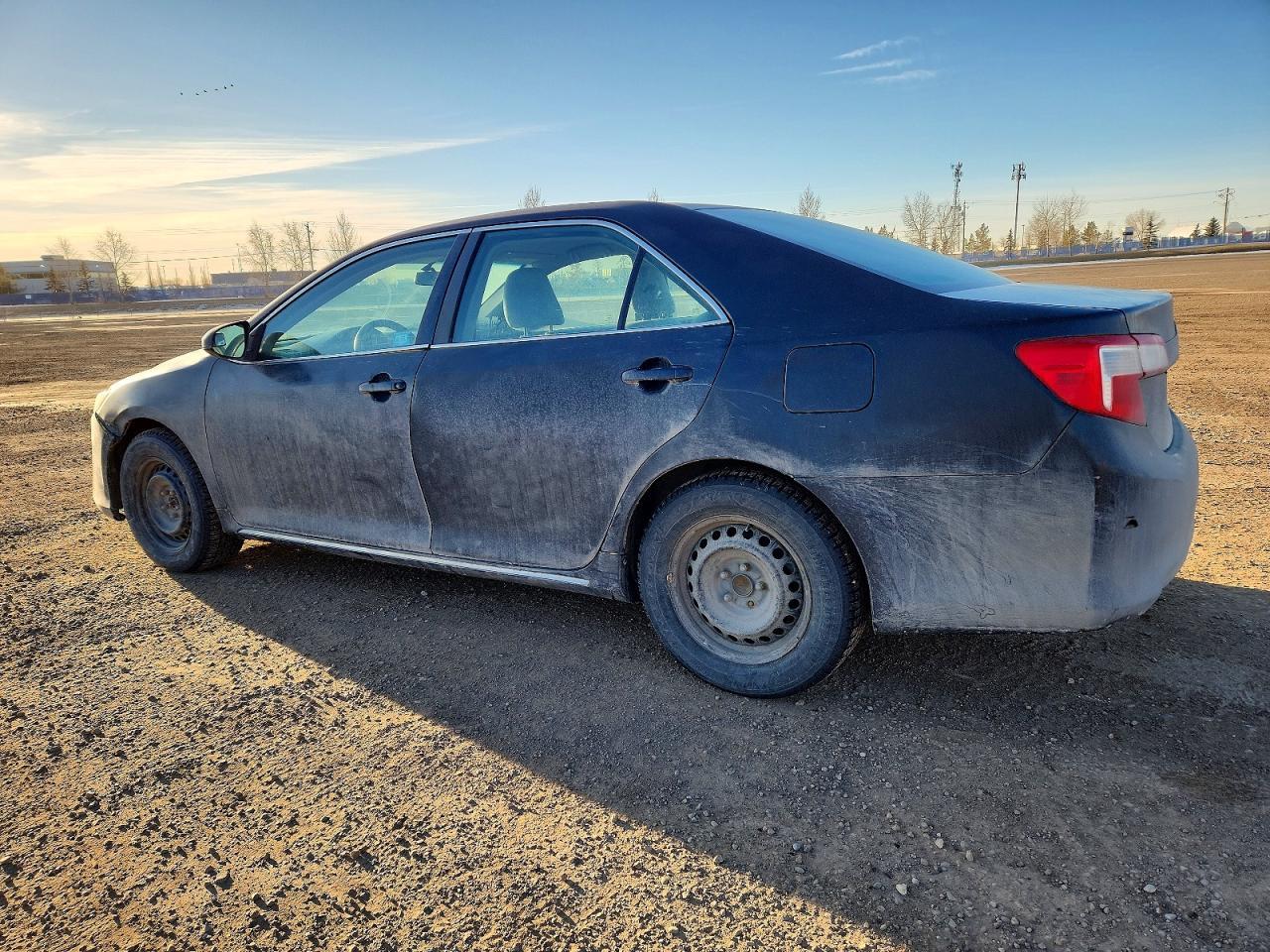 2014 Toyota Camry Le 4Dr - Image 2