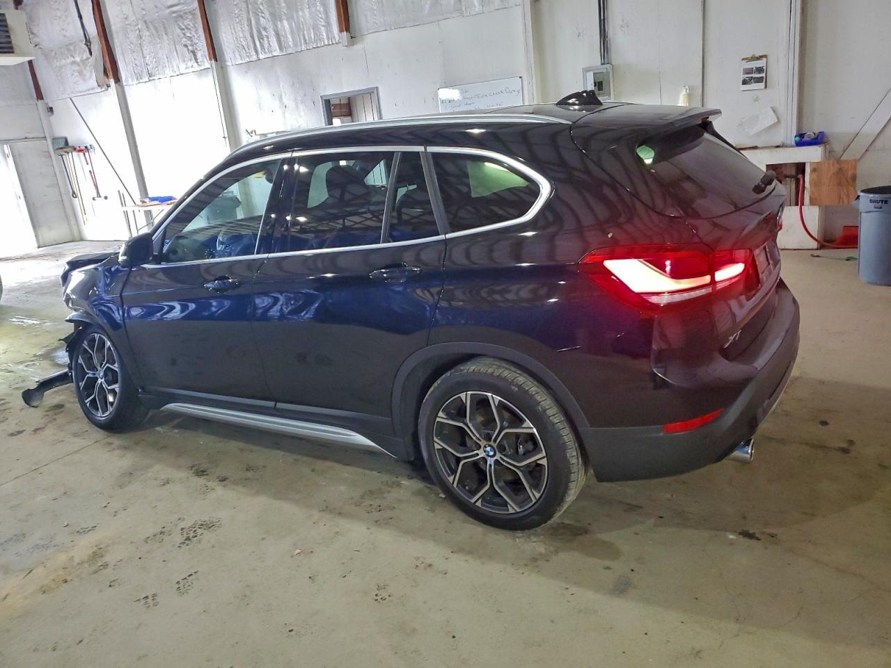 2020 BMW X1 Sdrive28I - Фото 2