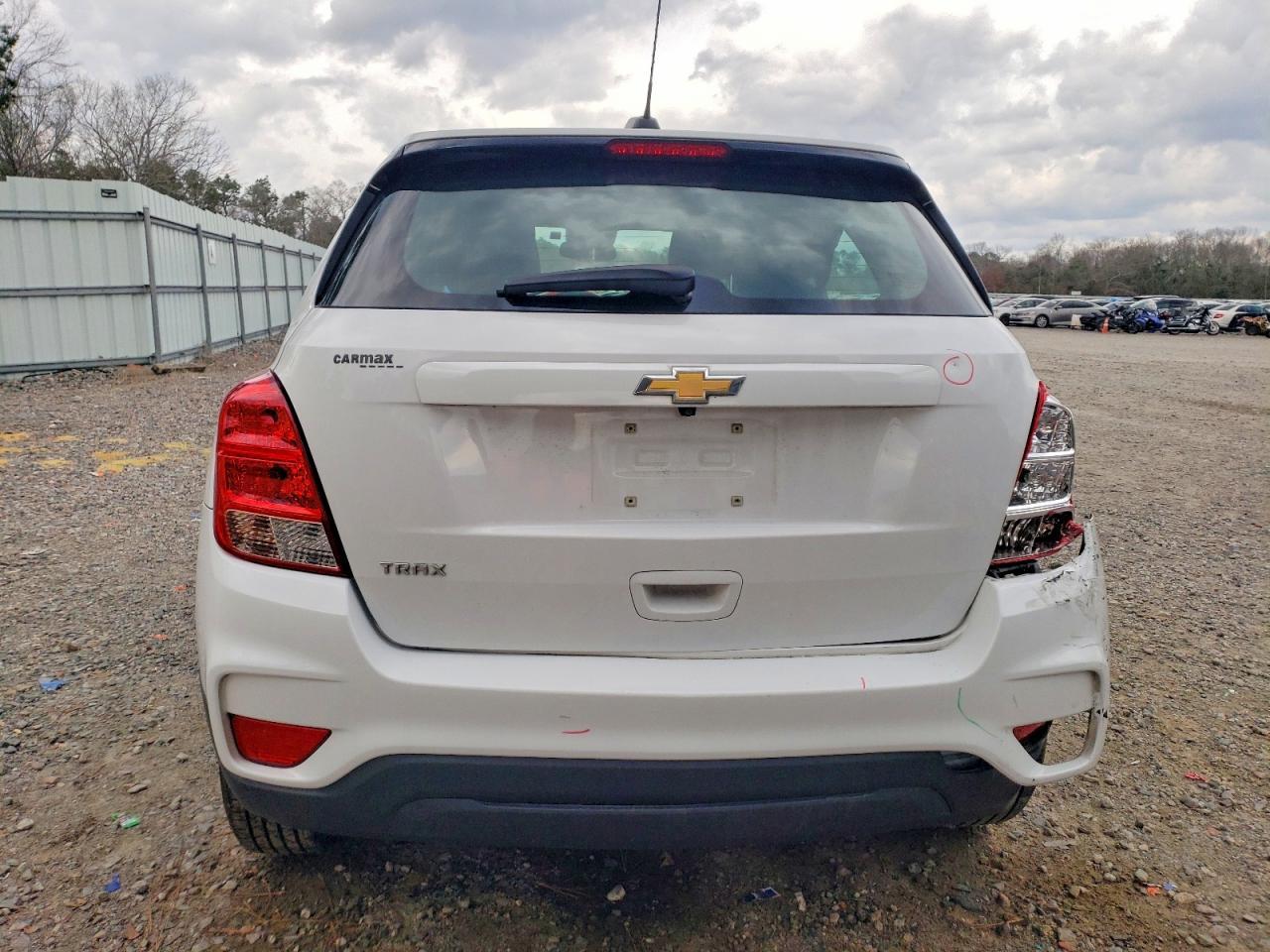 2019 Chevrolet Trax Ls - Image 6