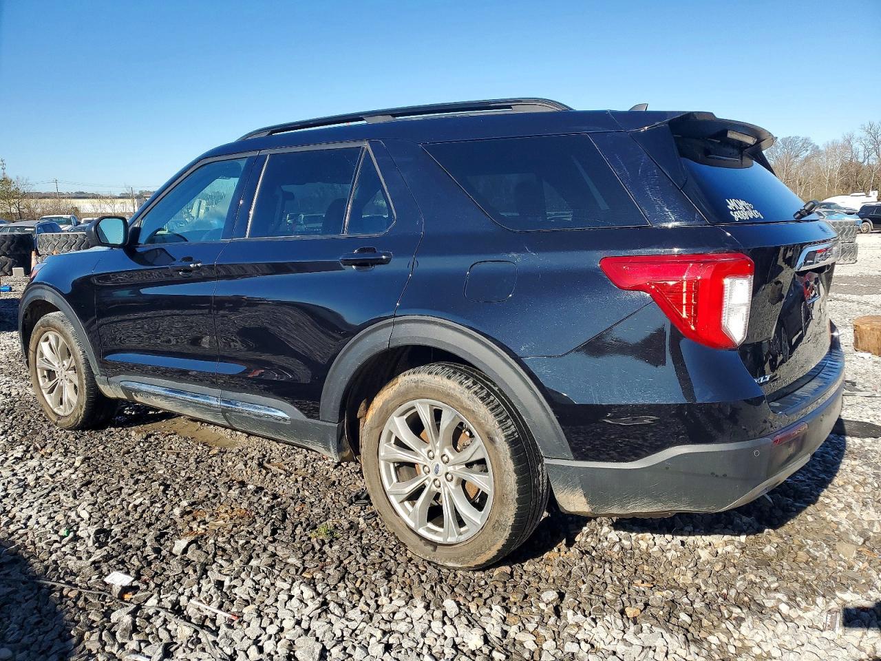 2023 Ford Explorer Xlt - Фото 2