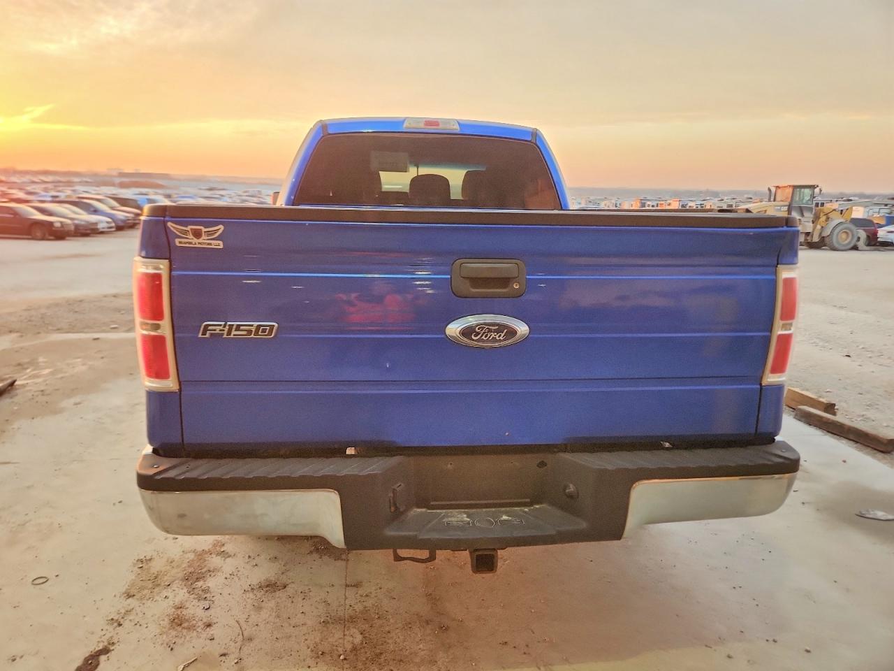 2011 Ford F150 Super Cab - Фото 6