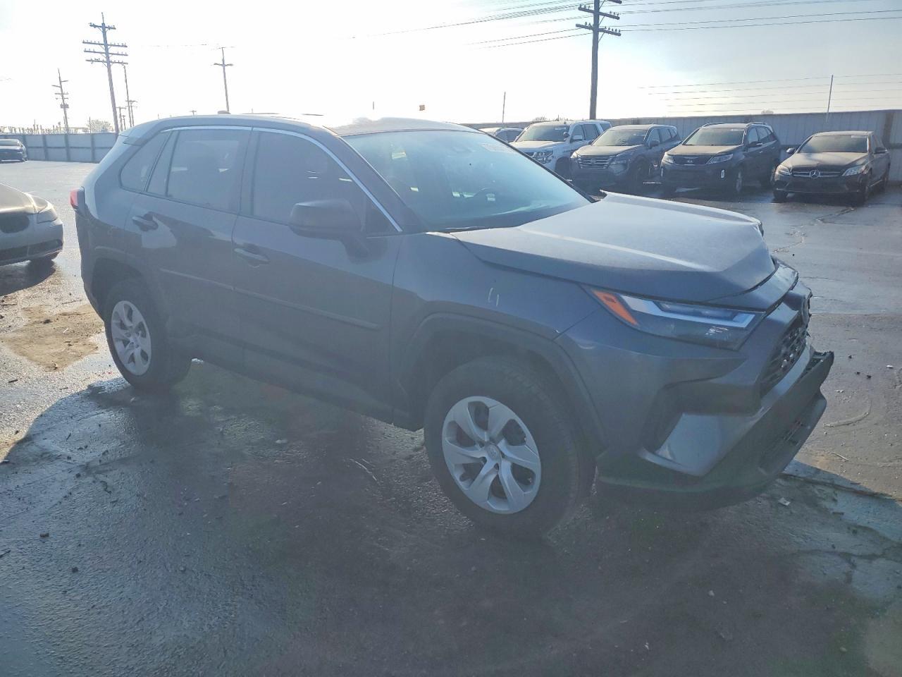 2024 Toyota Rav4 Le - Image 4
