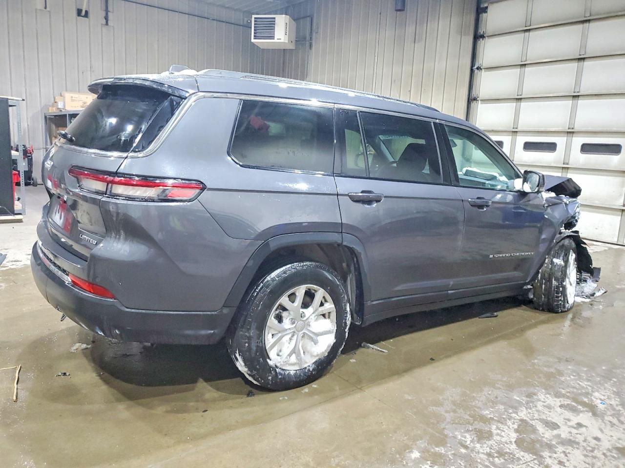 2024 Jeep Grand Cherokee L Limited - Image 3