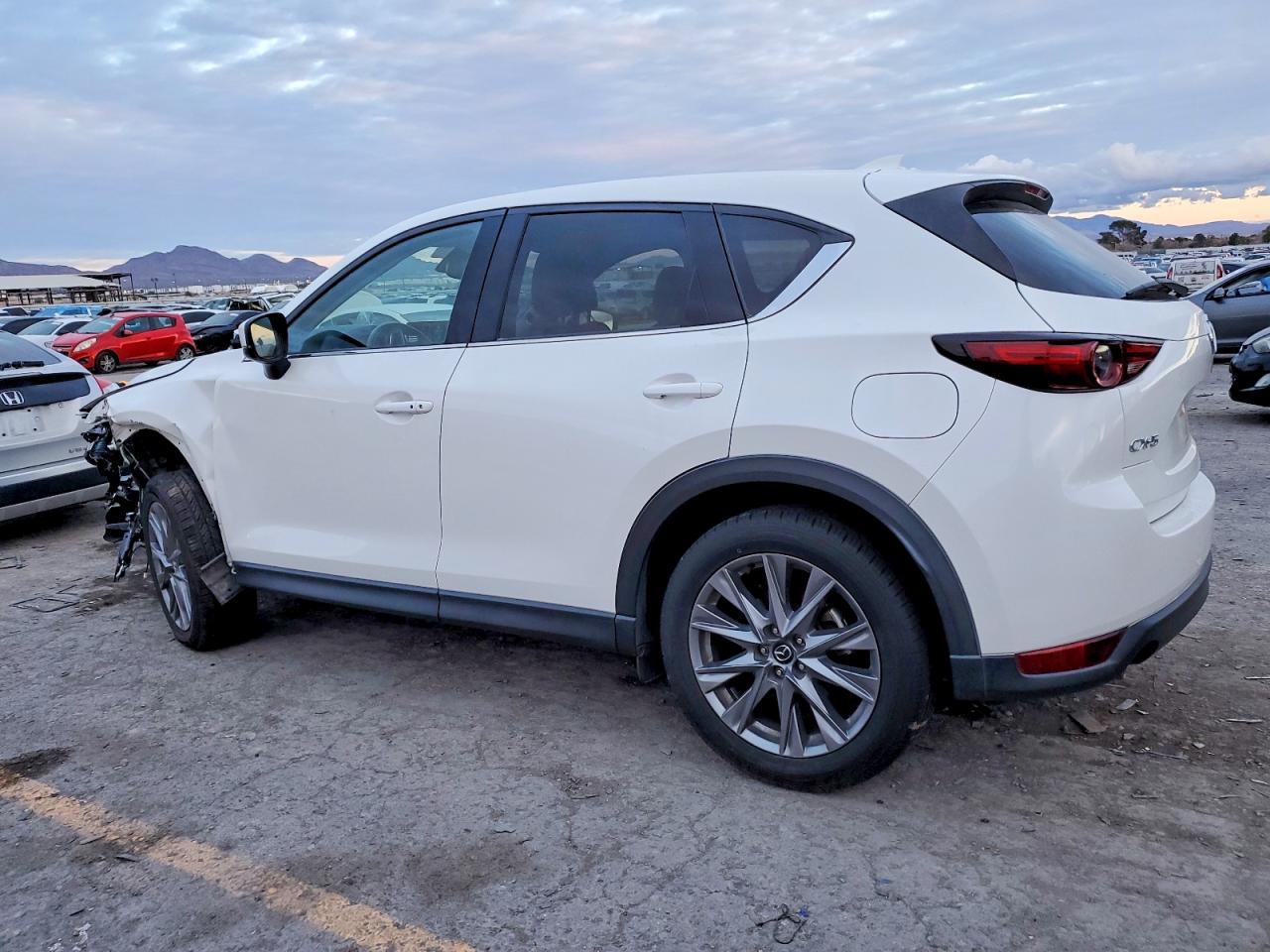 2021 Mazda Cx-5 Grand Touring - Фото 2