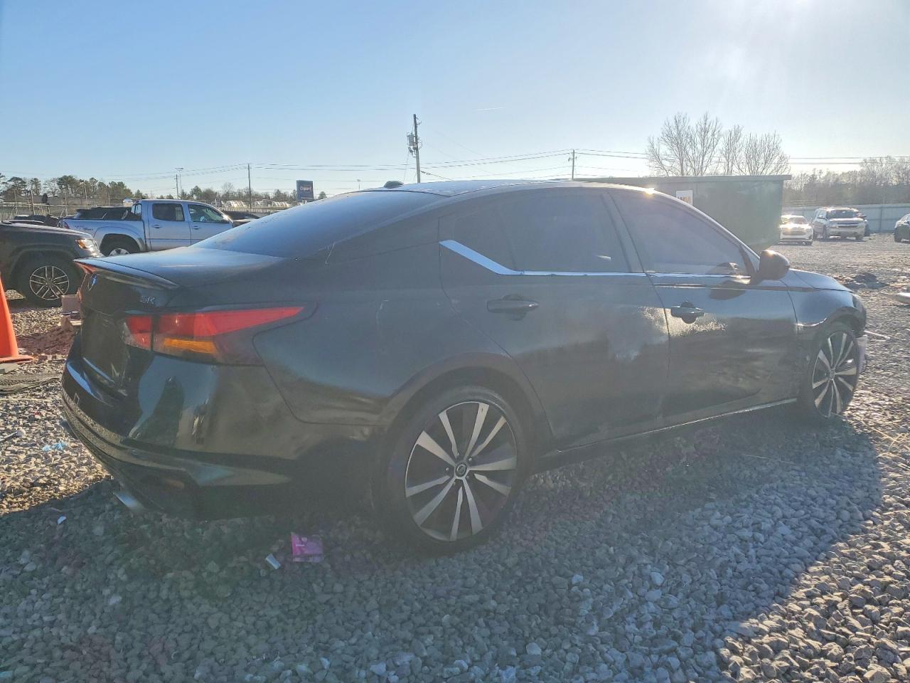 2019 Nissan Altima Sr - Фото 3