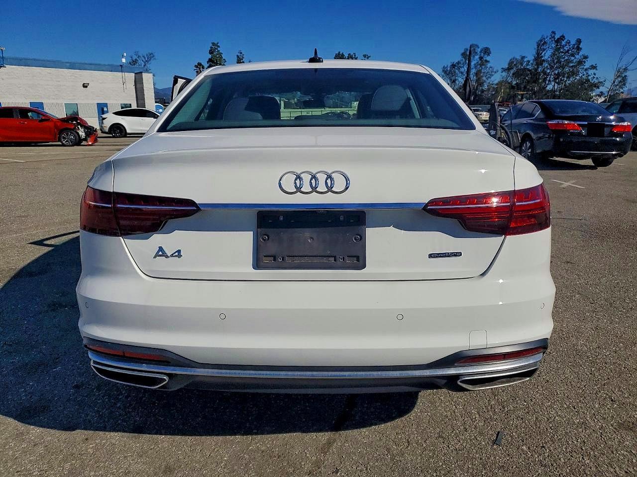 2022 Audi A4 Premium 40 - Фото 6