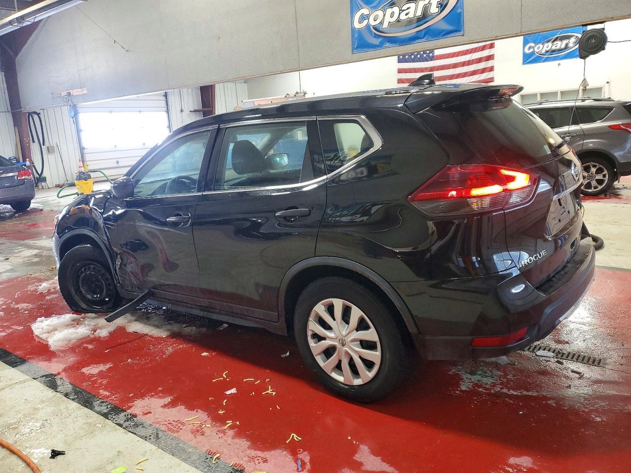 2020 Nissan Rogue S - Фото 2