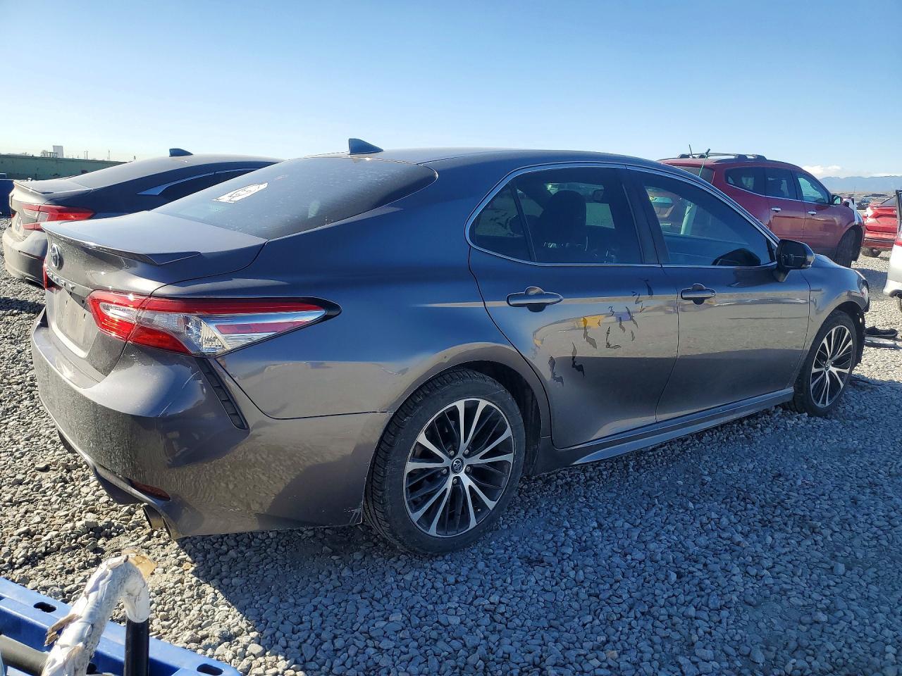 2018 Toyota Camry L - Image 3