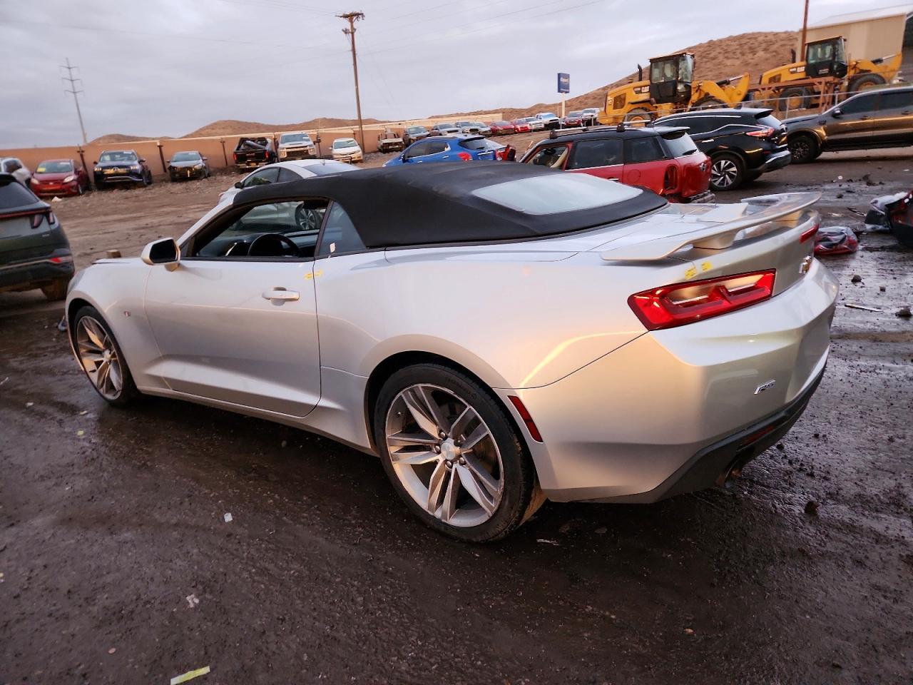 2018 Chevrolet Camaro Lt - Image 2