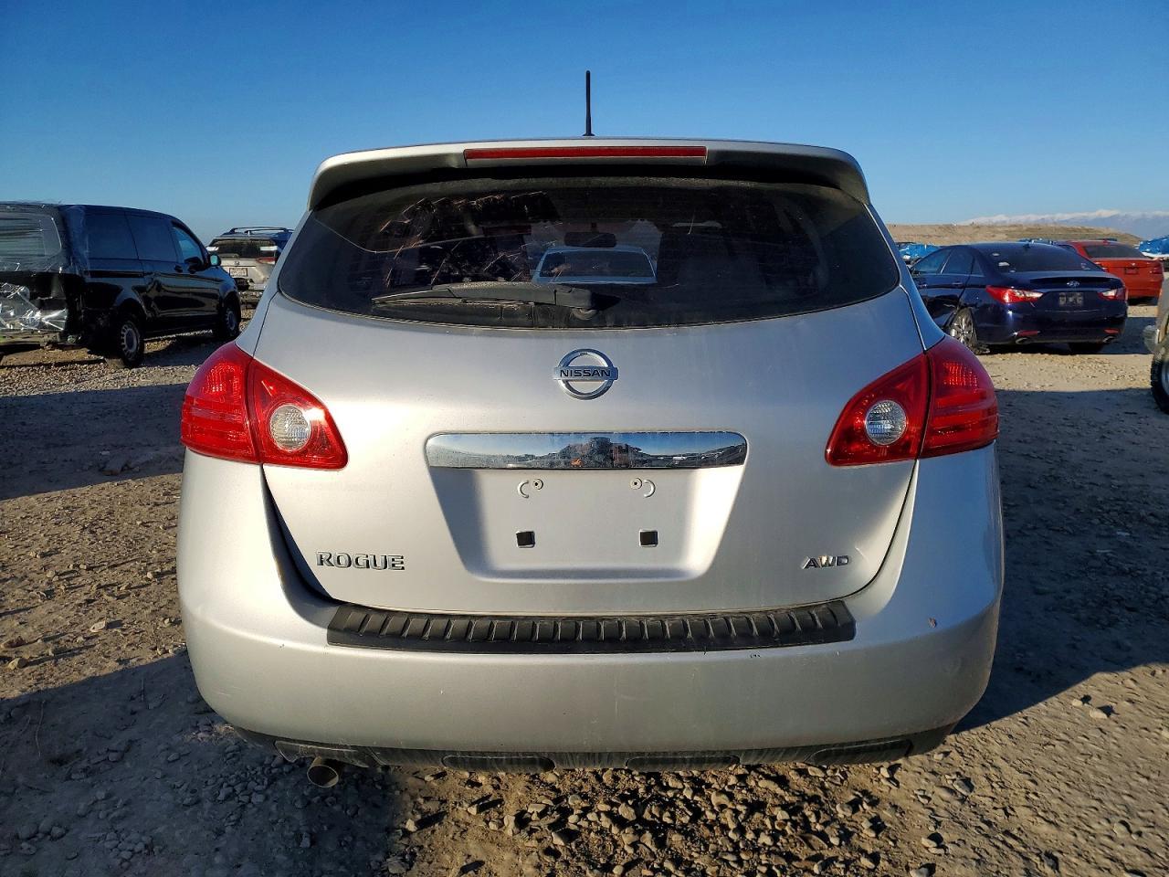 2013 Nissan Rogue S - Фото 6