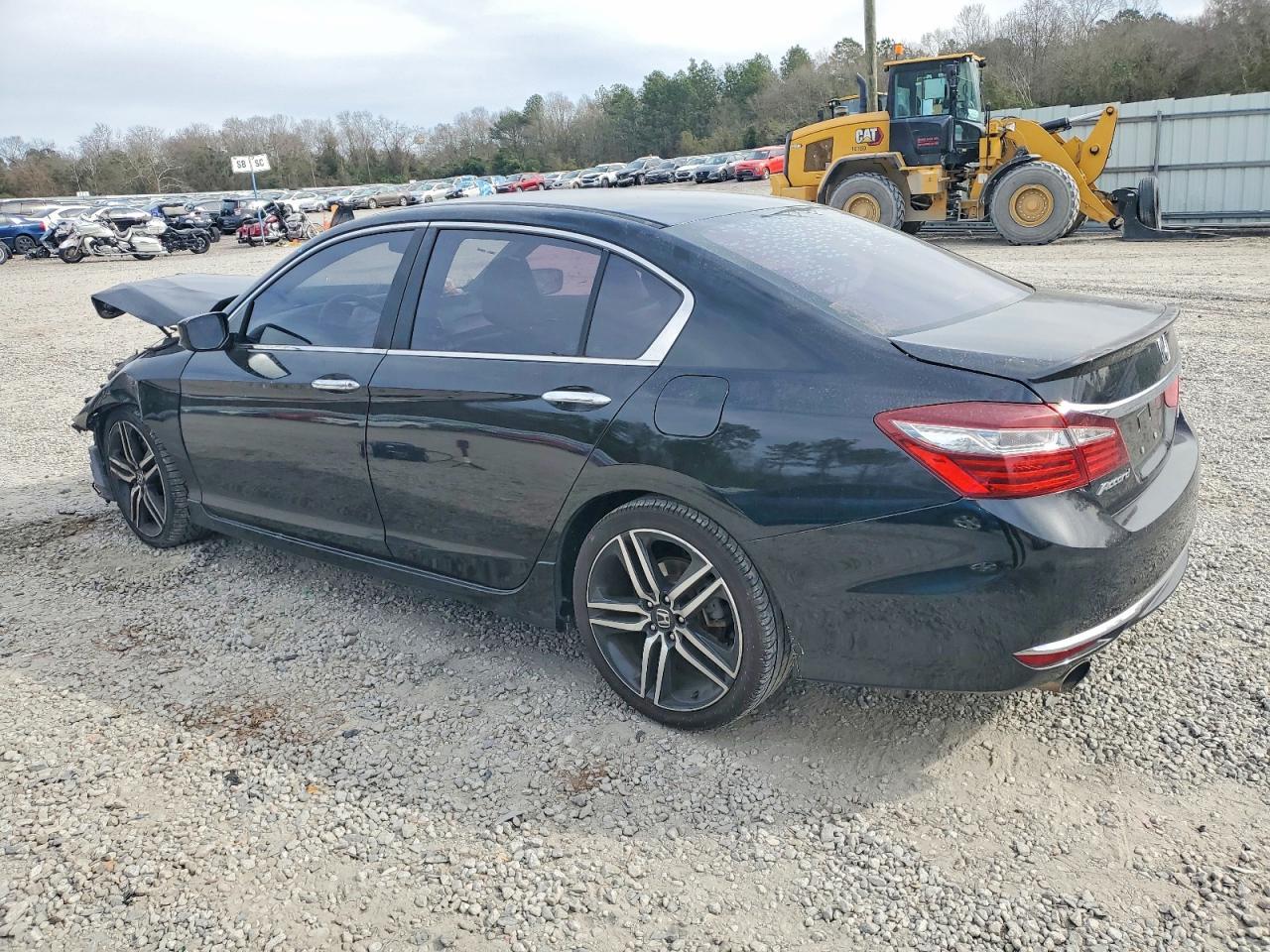 2017 Honda Accord Sport - Фото 2