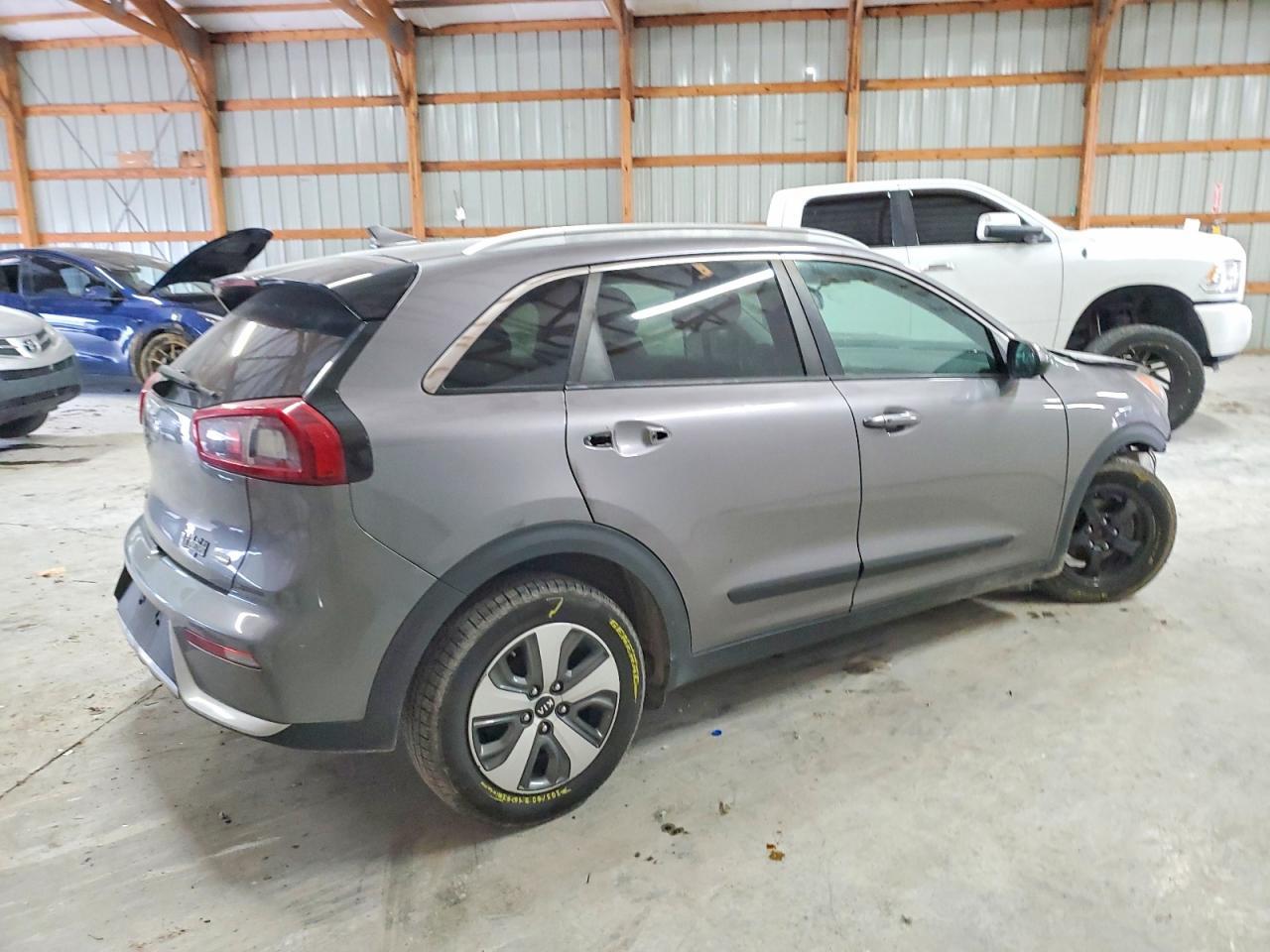 2017 Kia Niro - Фото 3