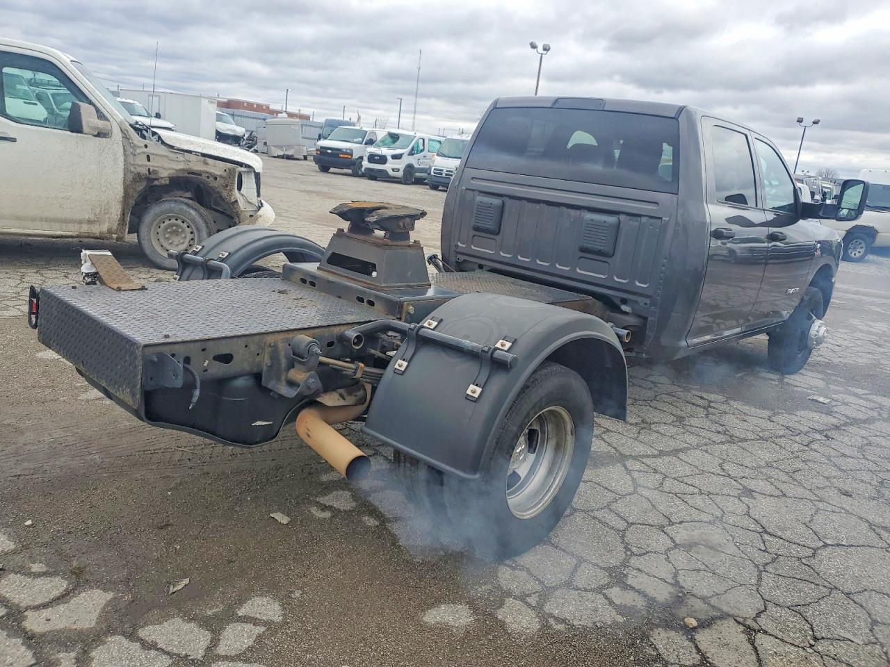 2022 Ram 3500 - Image 3