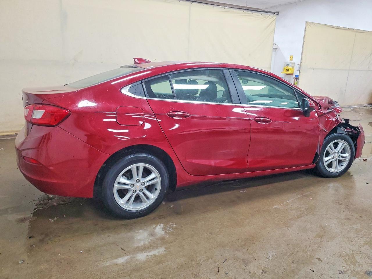 2018 Chevrolet Cruze Lt - Image 3