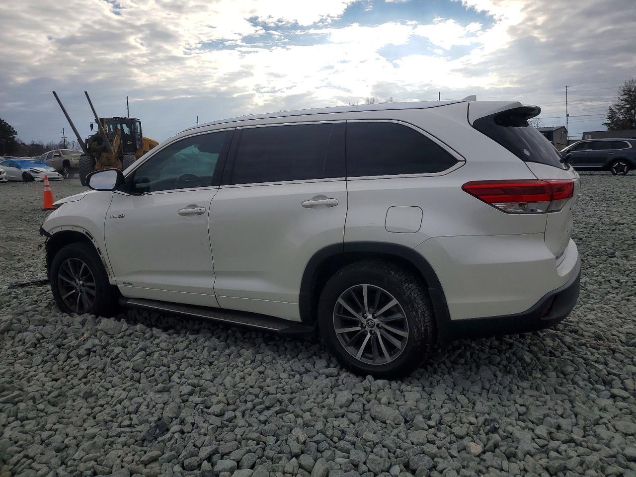 2018 Toyota Highlander Hybrid - Фото 2