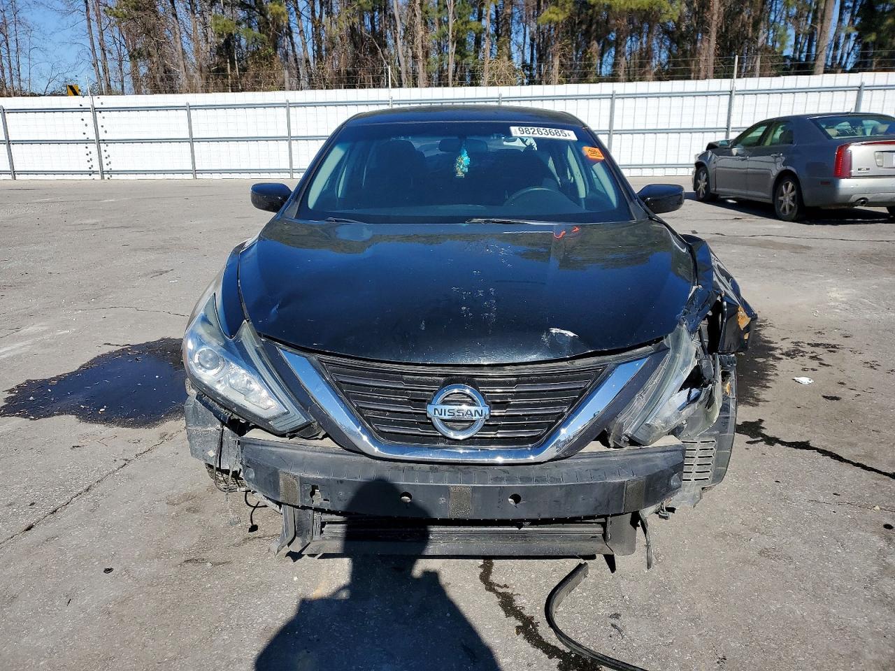 2016 Nissan Altima 2.5 - Image 5