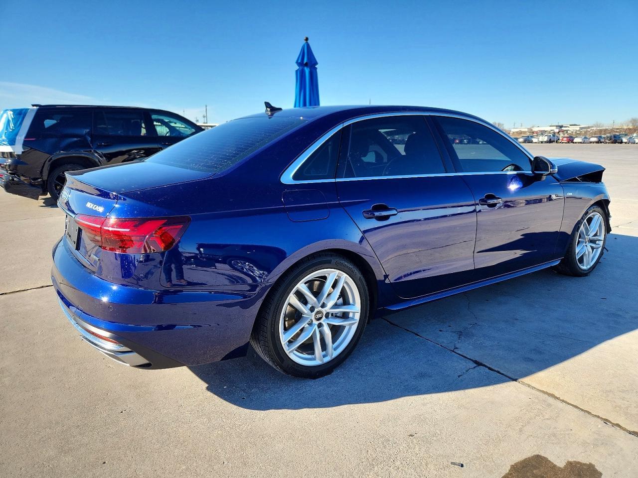 2023 Audi A4 Premium 45 - Фото 3