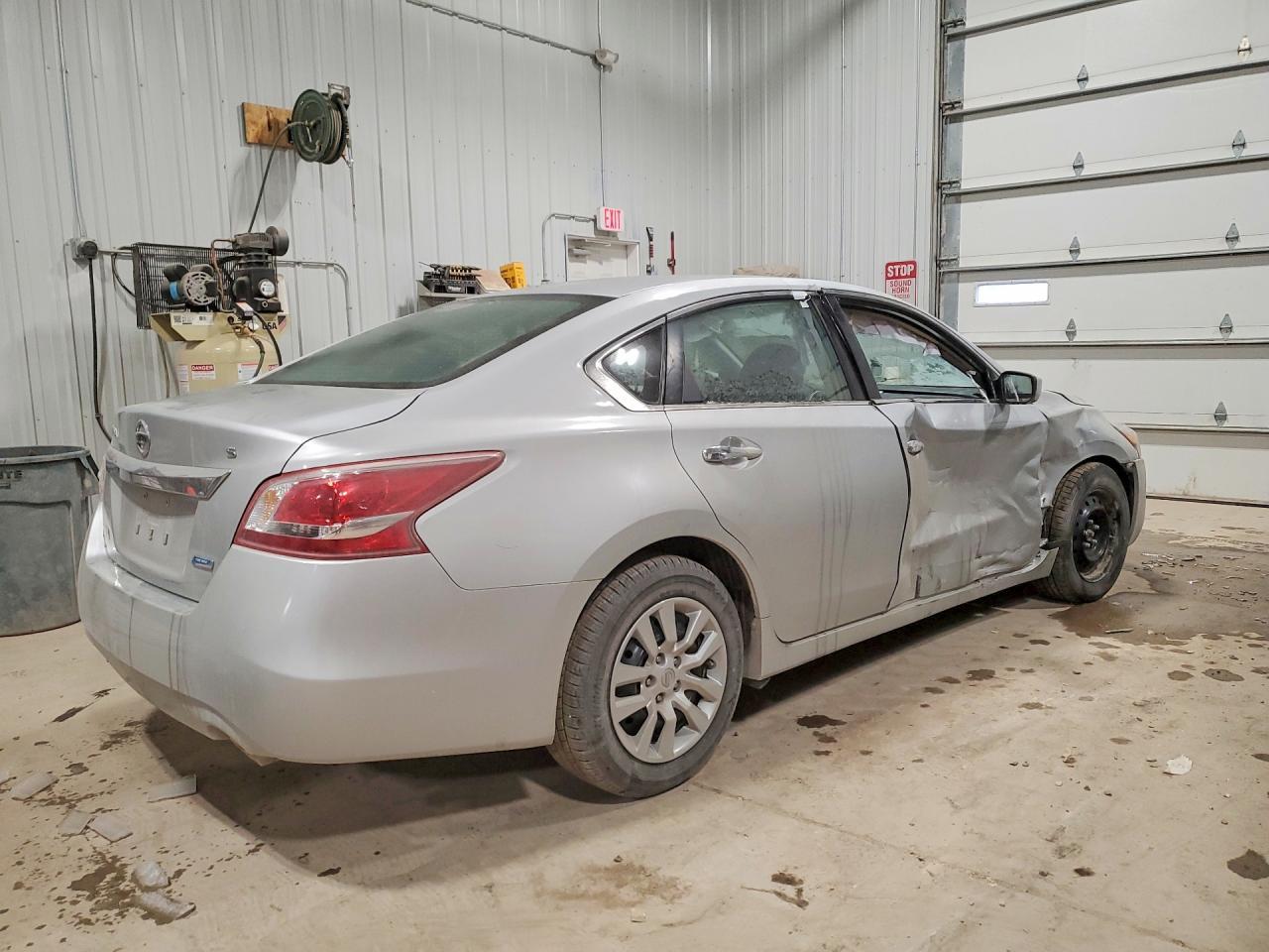 2013 Nissan Altima 2.5 - Фото 3