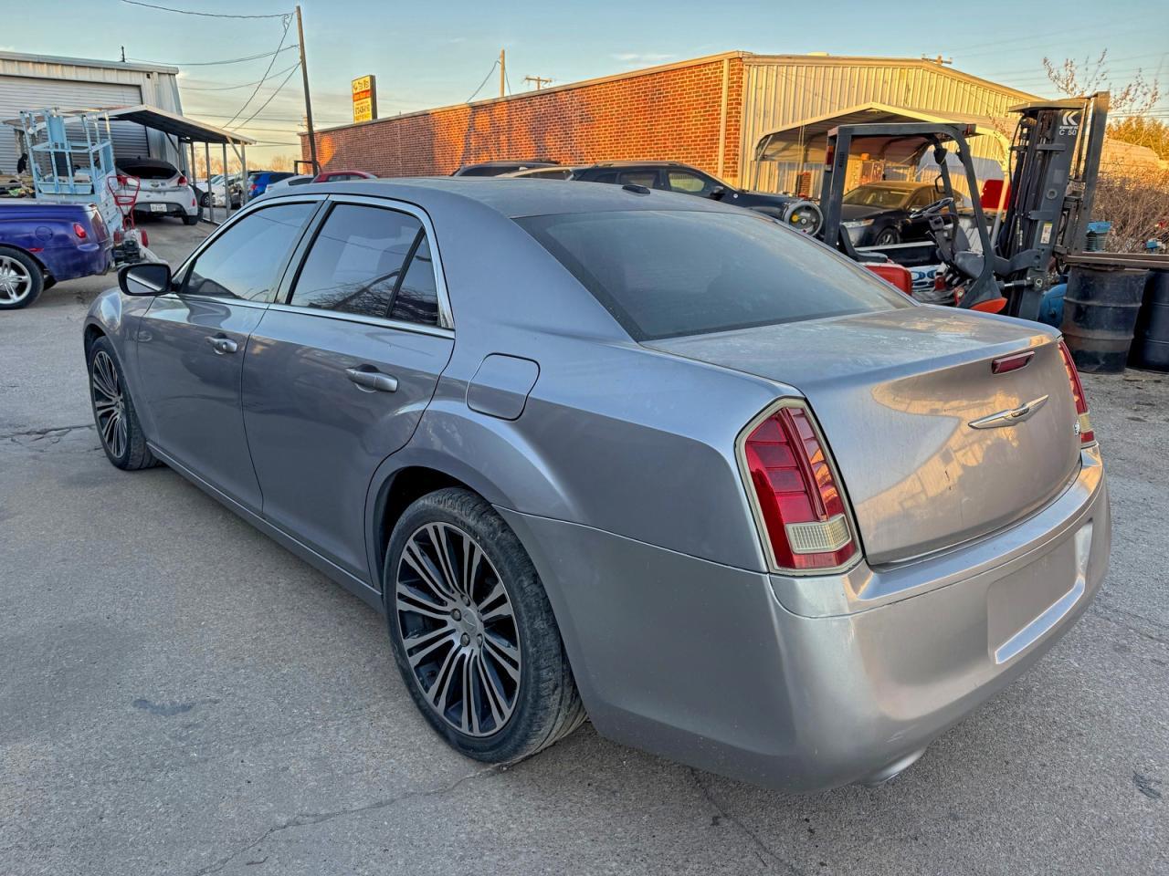 2013 Chrysler 300 S - Фото 4
