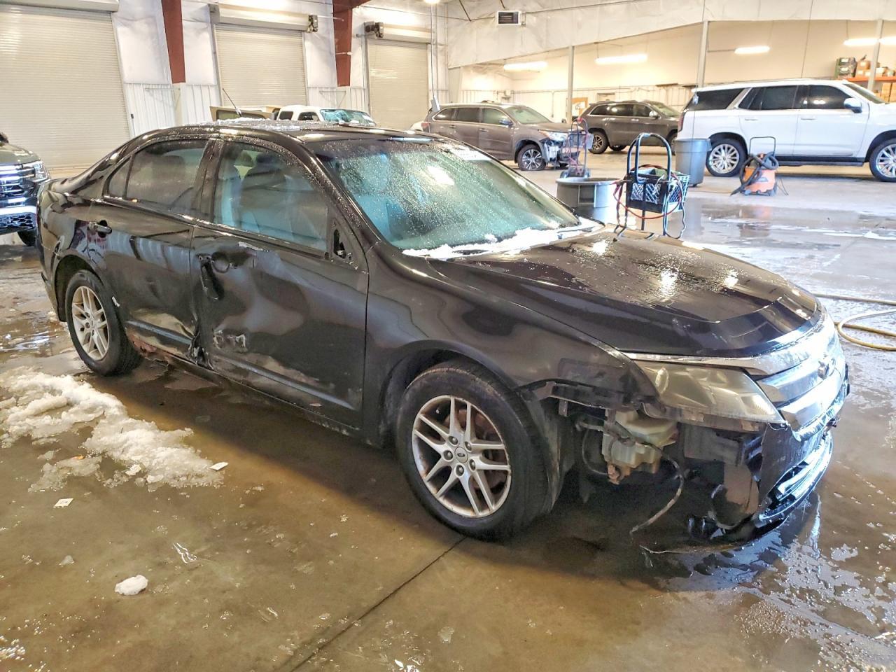2012 Ford Fusion S - Фото 4