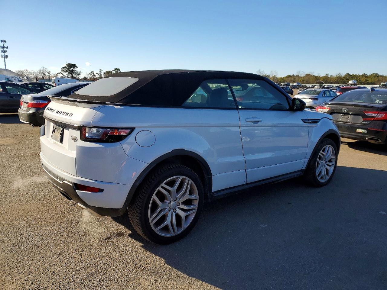 2017 Land Rover Range Rover Evoque Hse Dynamic - Image 3
