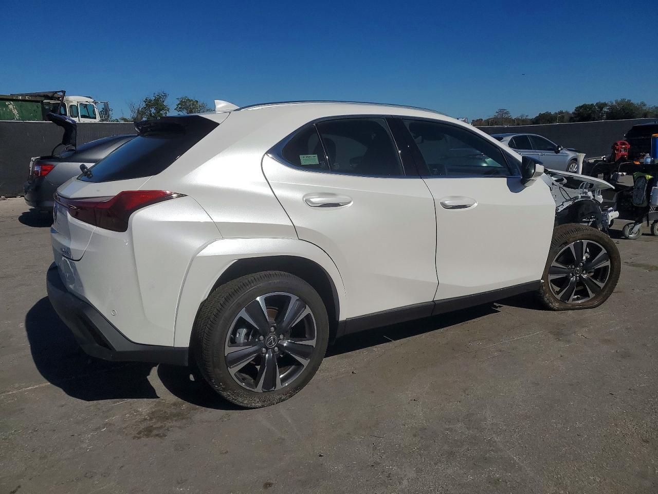 2025 Lexus Ux 300H Base - Фото 3