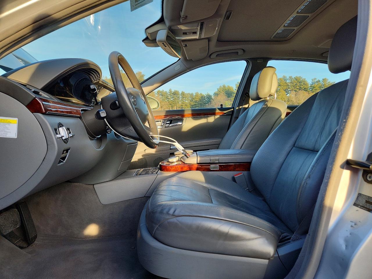 2007 Mercedes-Benz S 550 4Matic - Image 7