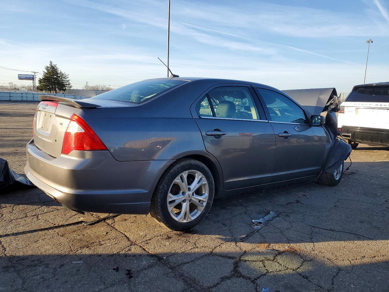 2012 Ford Fusion Se - Image 3
