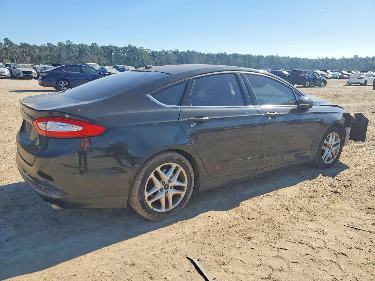 2015 Ford Fusion Se - Фото 3