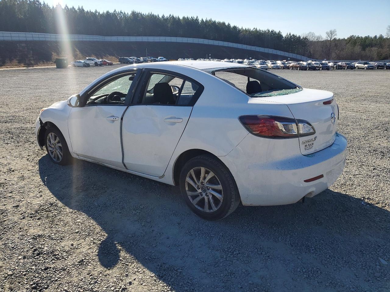 2013 Mazda 3 I - Image 2