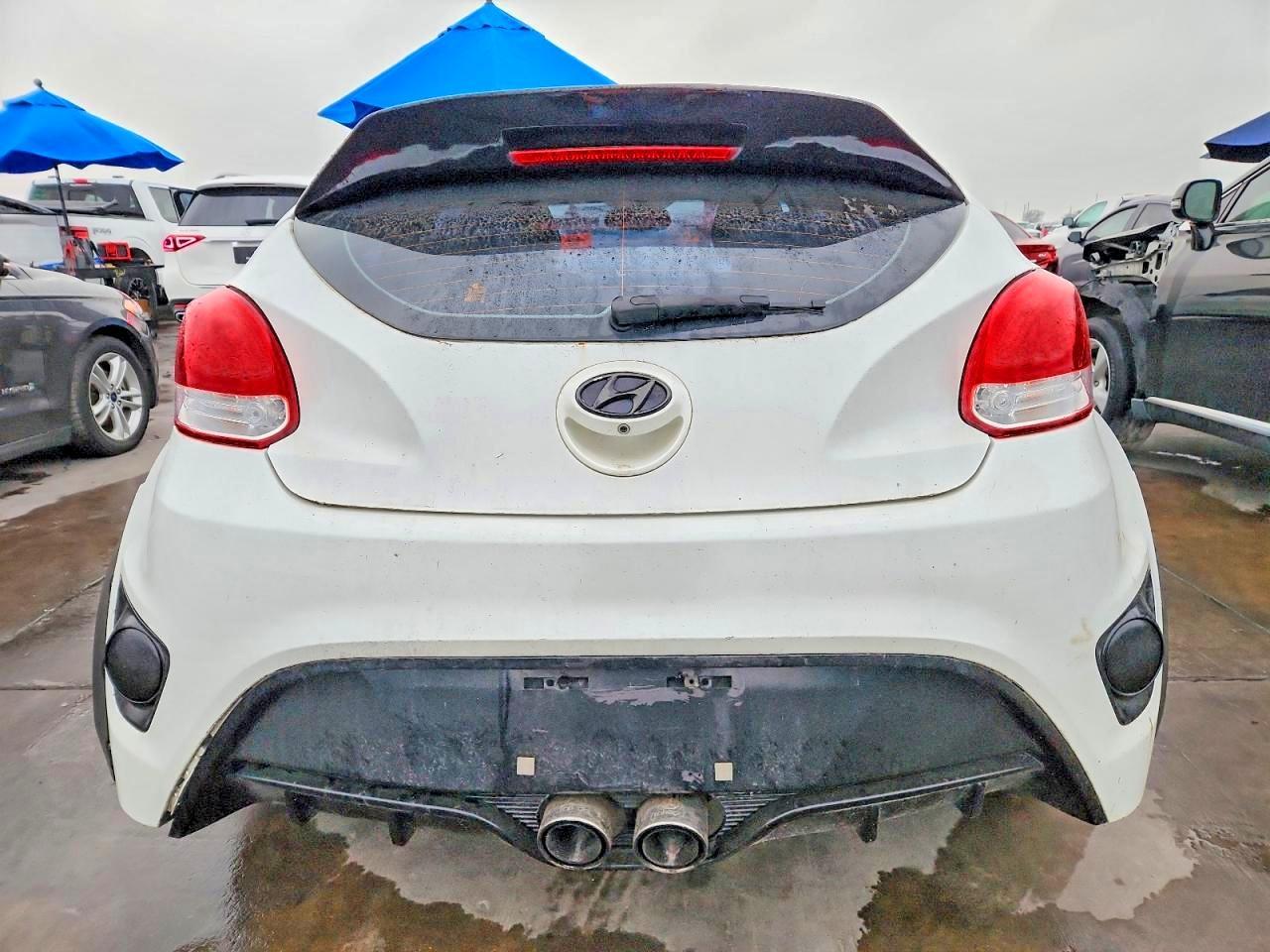 2016 Hyundai Veloster Turbo - Image 6