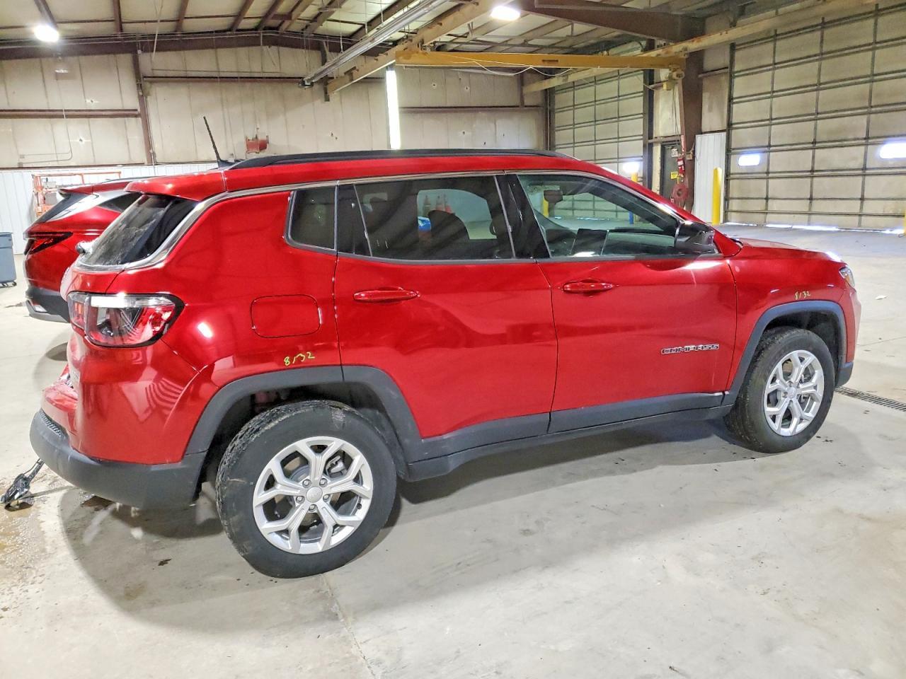2024 Jeep Compass Latitude - Фото 3