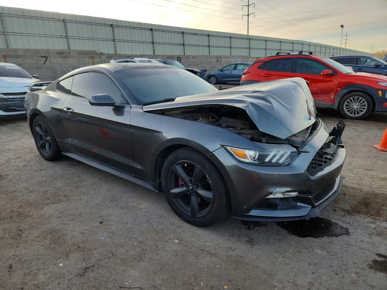 2016 Ford Mustang - Image 4
